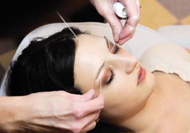 GREEN APPLE Beauty Parlor is a known beauty salon and spa at mukkam, kozhikode. our salon has many satisfied customers for its top quality beauty, makeup and spa services. our beauty salon is specialized in bridal, party and occasional traditional makeup services
